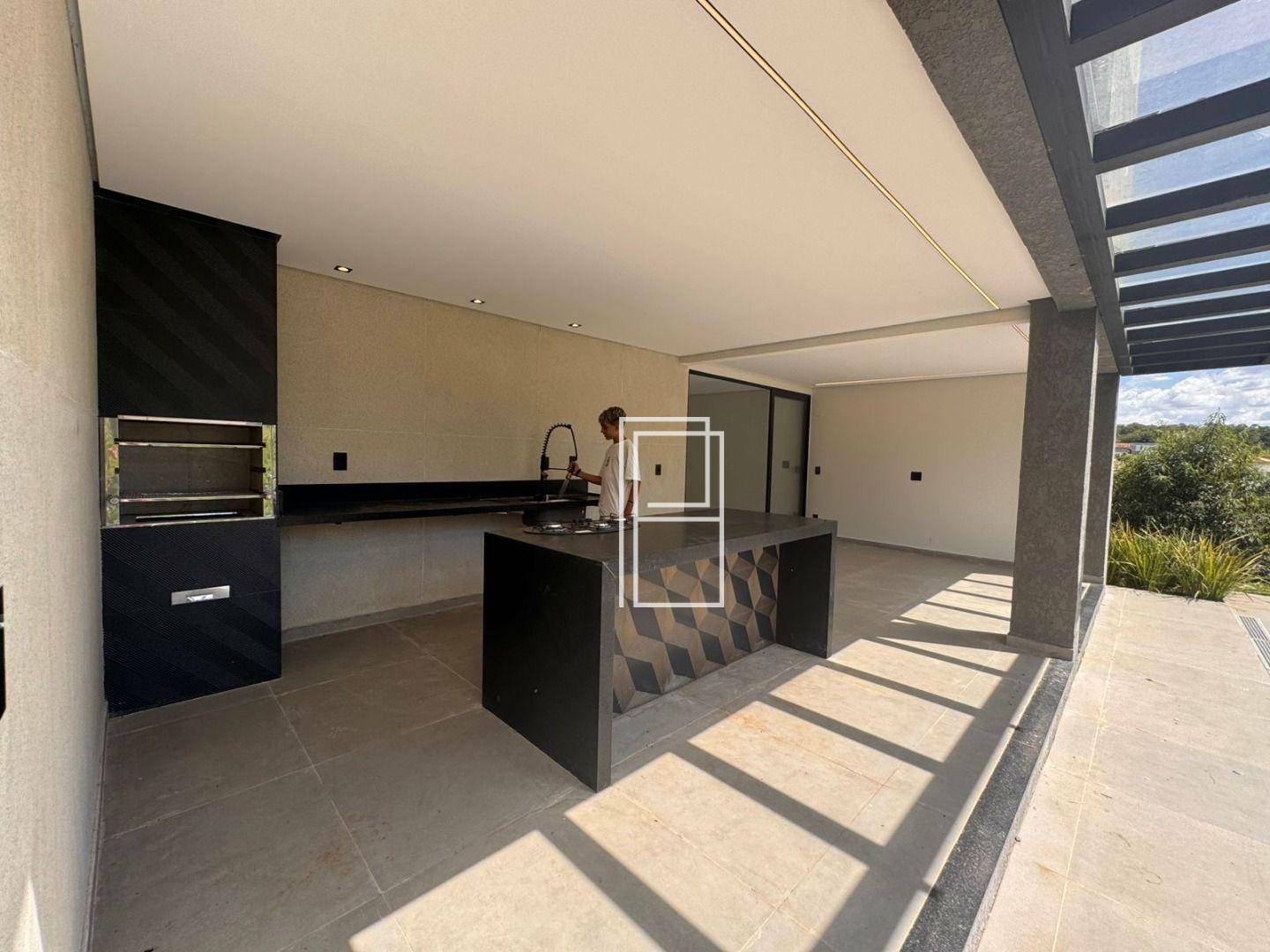 Casa à venda com 4 quartos, 300m² - Foto 7