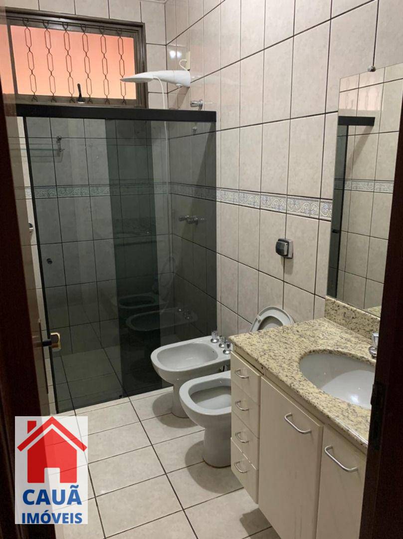 Casa à venda e aluguel com 3 quartos, 240m² - Foto 26