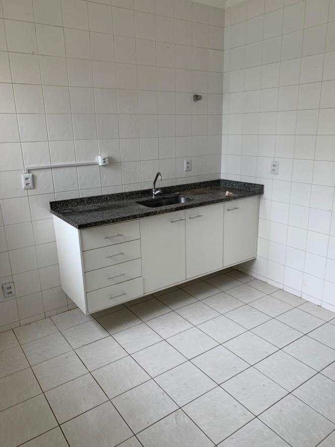 Apartamento para alugar com 4 quartos, 133m² - Foto 5