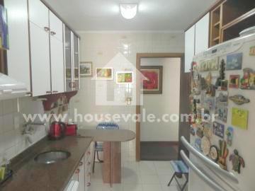 Apartamento à venda com 3 quartos, 98m² - Foto 4