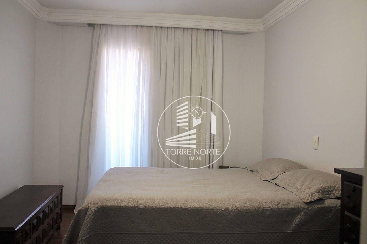 Apartamento à venda com 3 quartos, 198m² - Foto 25