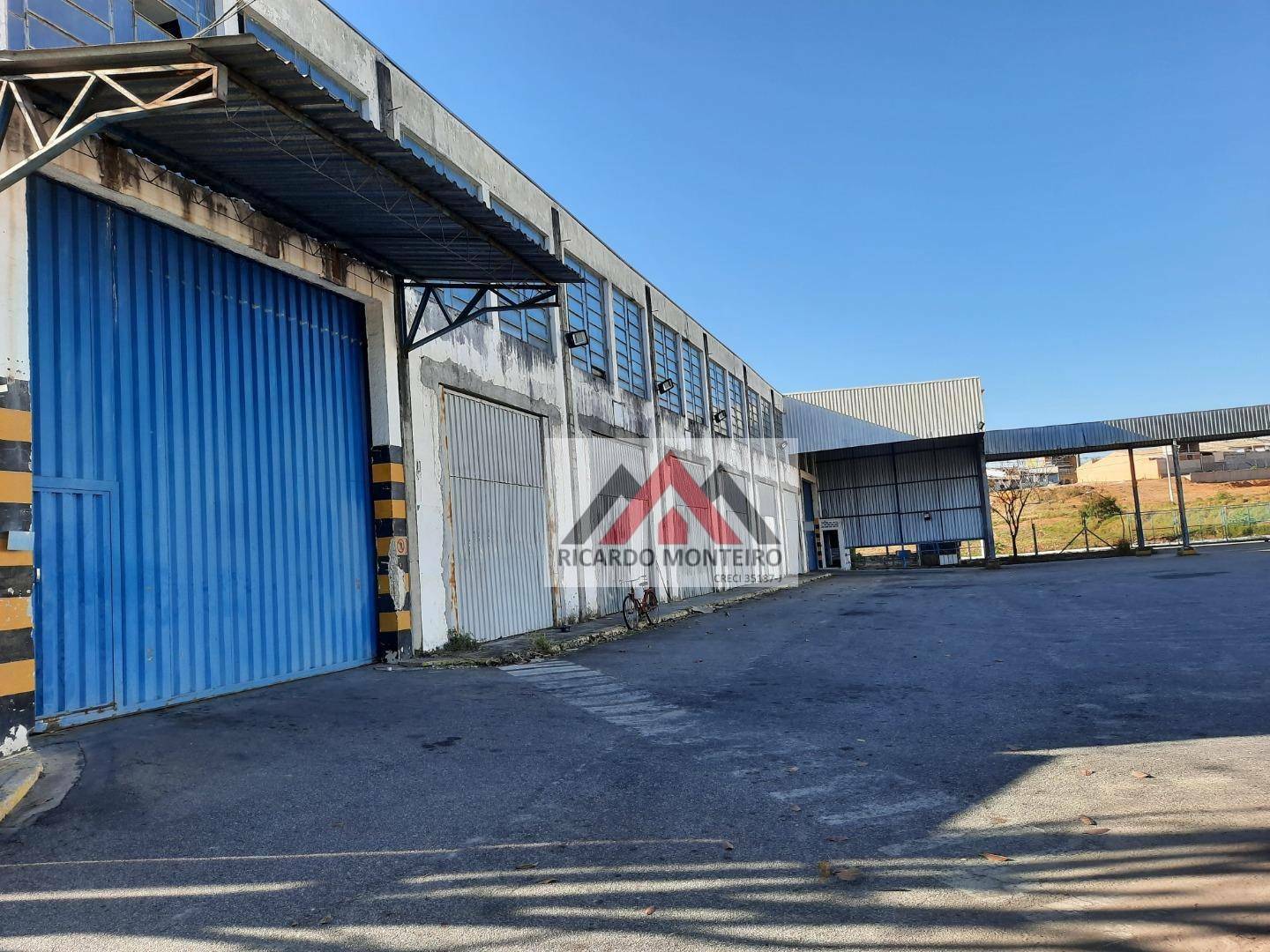 Depósito-Galpão-Armazém para alugar, 2500m² - Foto 2