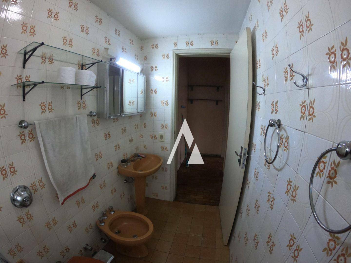 Apartamento para alugar com 2 quartos, 74m² - Foto 12