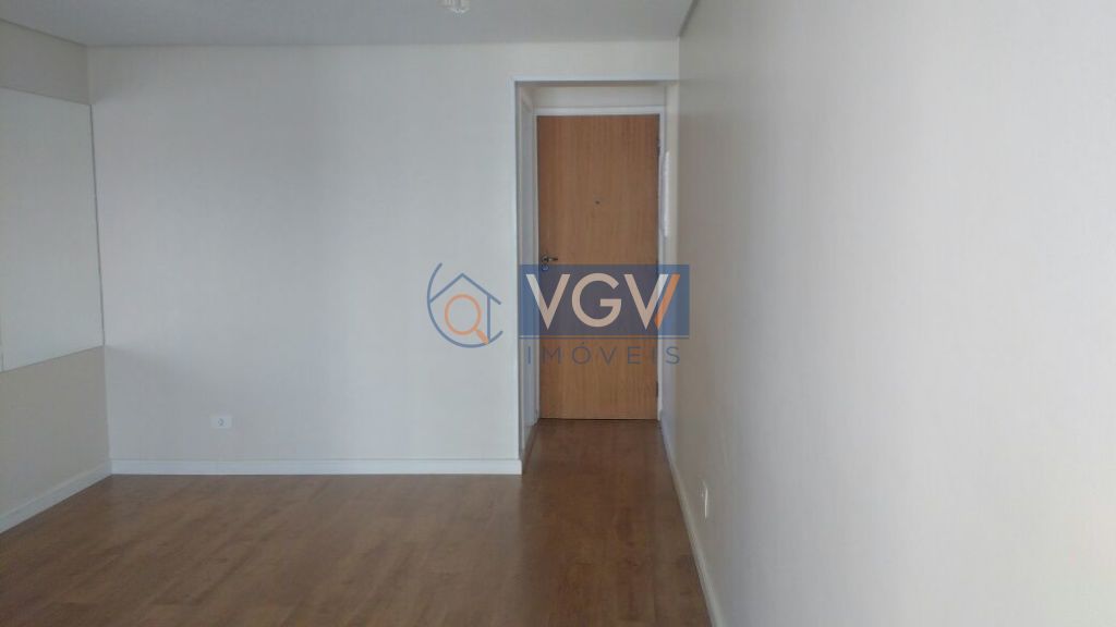 Apartamento à venda com 2 quartos, 60m² - Foto 1