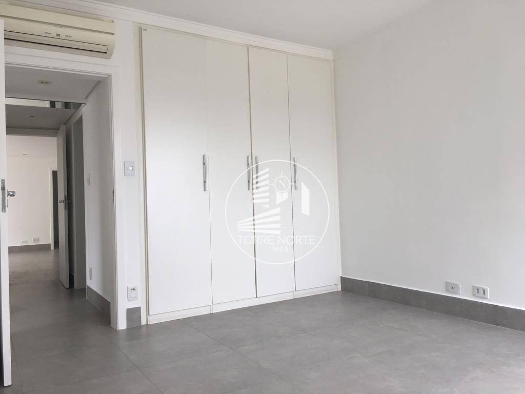 Apartamento para alugar com 3 quartos, 110m² - Foto 13