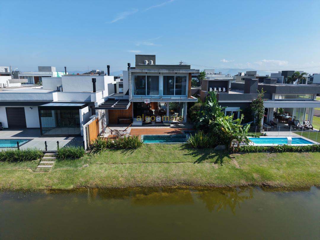 Casa de Condomínio à venda com 4 quartos, 270m² - Foto 14