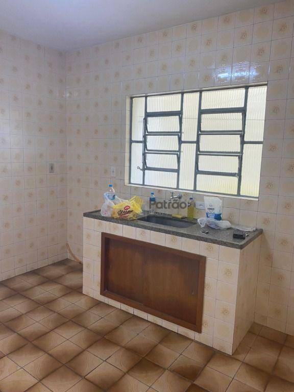 Sobrado para alugar com 2 quartos, 104m² - Foto 6