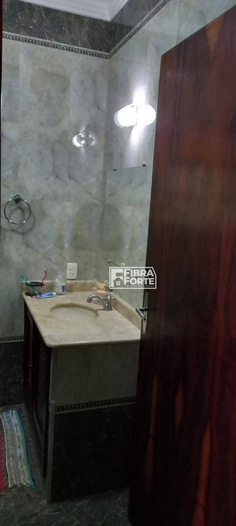 Chácara à venda com 2 quartos, 220m² - Foto 20
