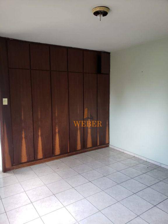 Casa à venda com 4 quartos, 140m² - Foto 15