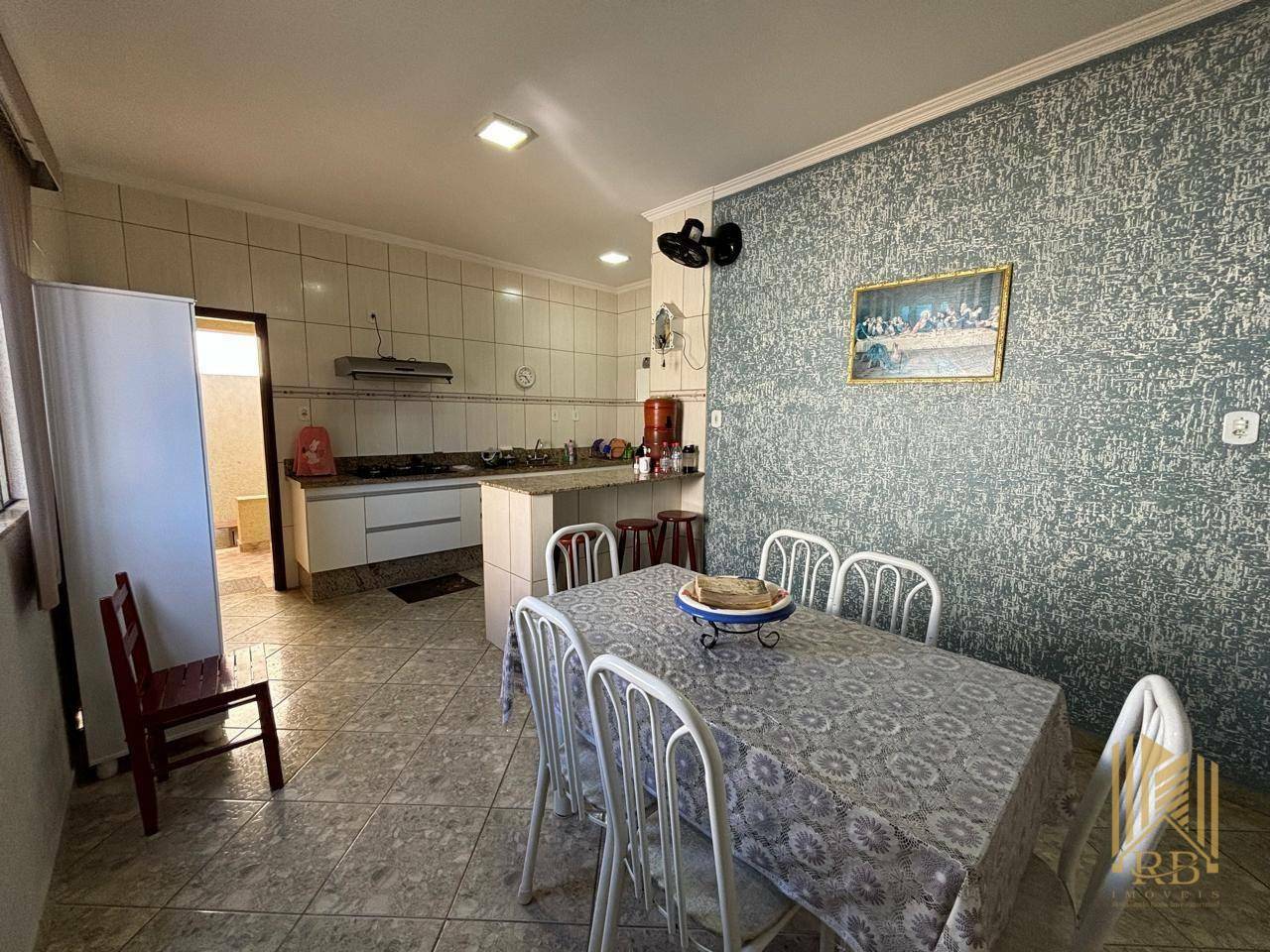 Casa à venda com 3 quartos, 400m² - Foto 8