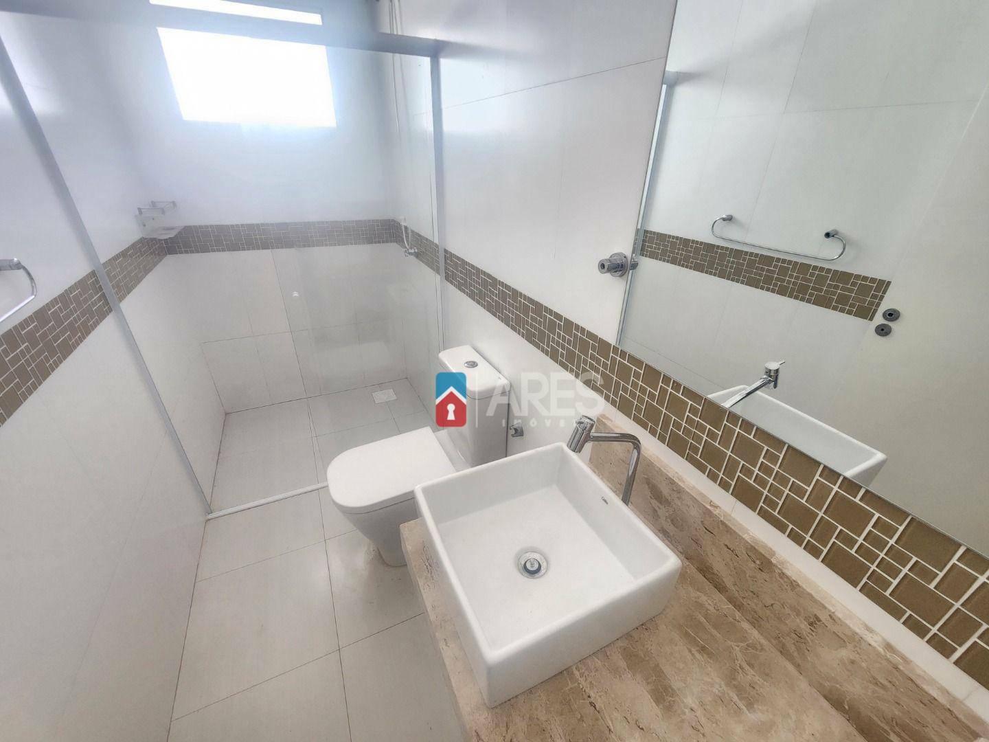 Casa à venda com 3 quartos, 139m² - Foto 14