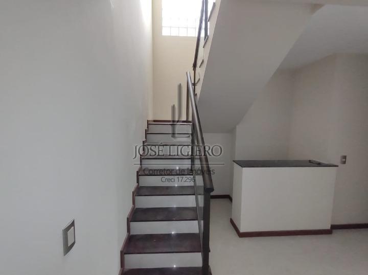 Casa à venda com 4 quartos, 180m² - Foto 9