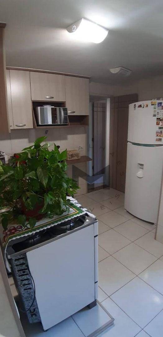 Apartamento à venda com 2 quartos, 71m² - Foto 11