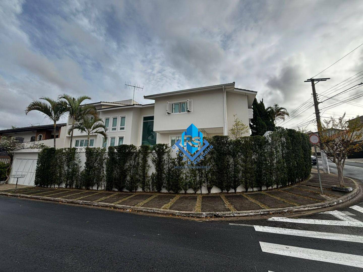 Sobrado à venda com 4 quartos, 444m² - Foto 3