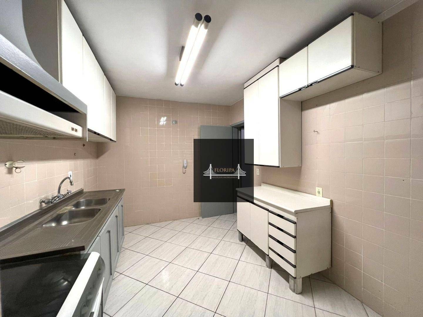 Apartamento à venda com 4 quartos, 157m² - Foto 10