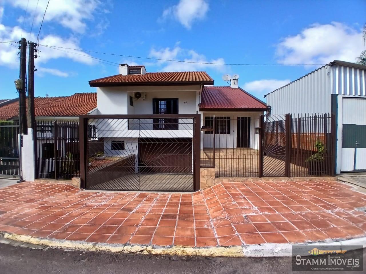 Casa à venda com 3 quartos, 250m² - Foto 3