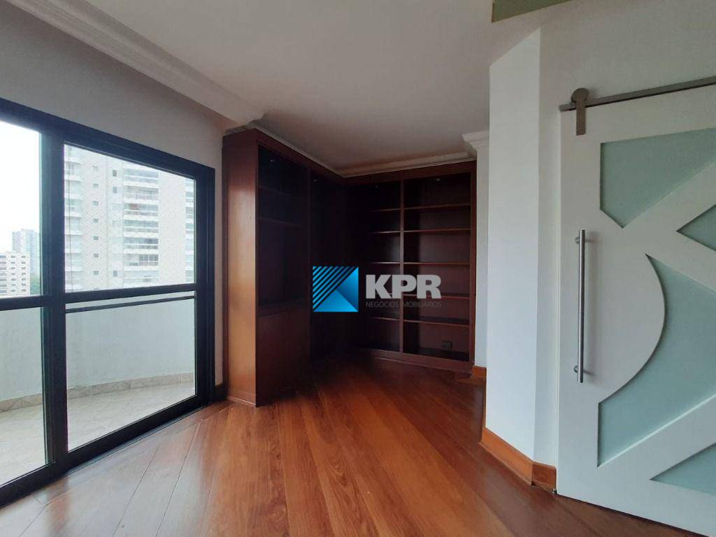 Apartamento à venda com 4 quartos, 190m² - Foto 22