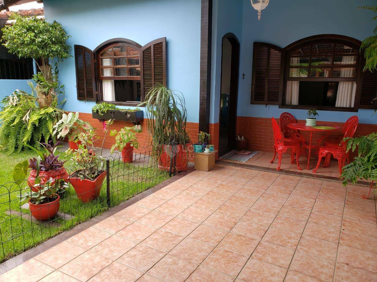 Casa de Condomínio à venda com 2 quartos, 137m² - Foto 2