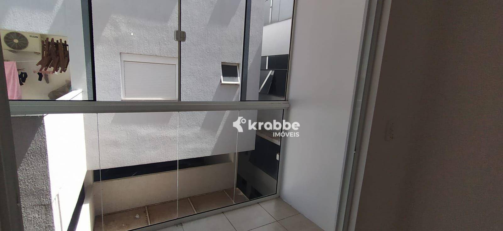 Apartamento para alugar com 2 quartos, 81m² - Foto 6