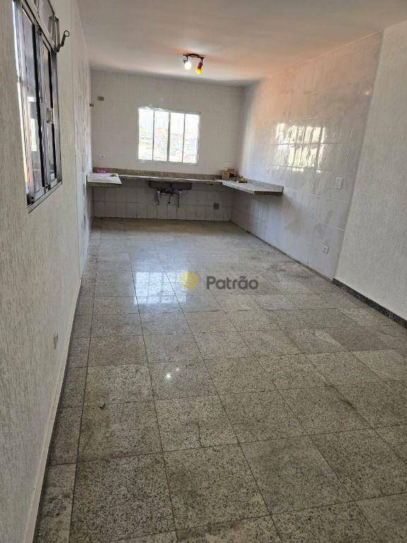 Sobrado à venda com 2 quartos, 174m² - Foto 17