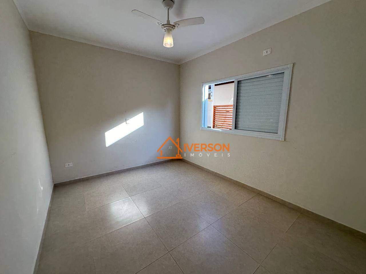 Casa à venda com 3 quartos, 154m² - Foto 14