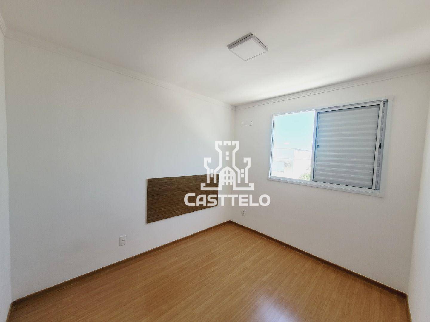 Apartamento à venda com 2 quartos, 42m² - Foto 12