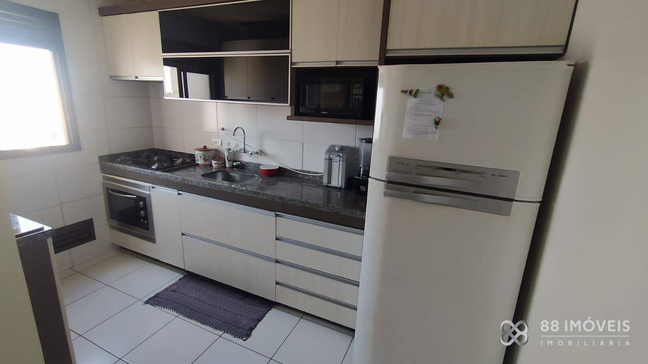 Apartamento à venda com 3 quartos, 87m² - Foto 7