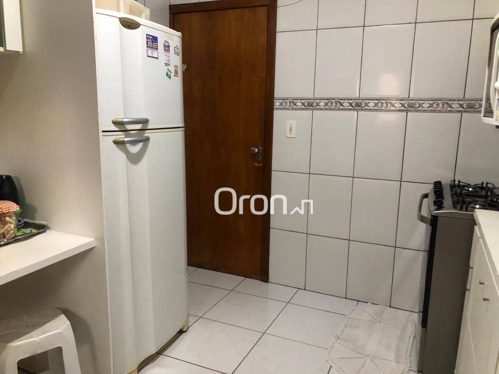 Casa à venda com 3 quartos, 110m² - Foto 3