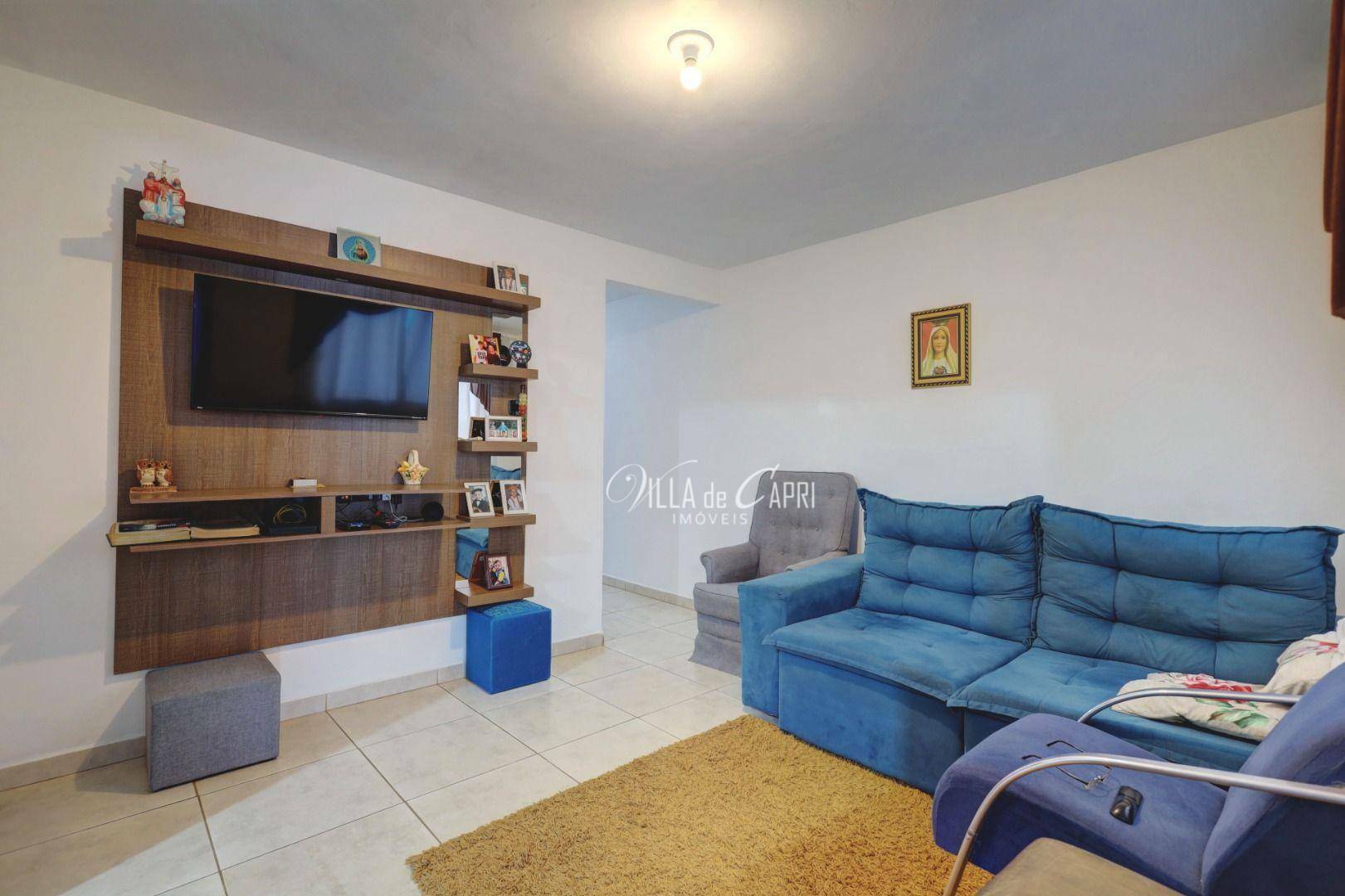 Casa à venda com 3 quartos, 62m² - Foto 1