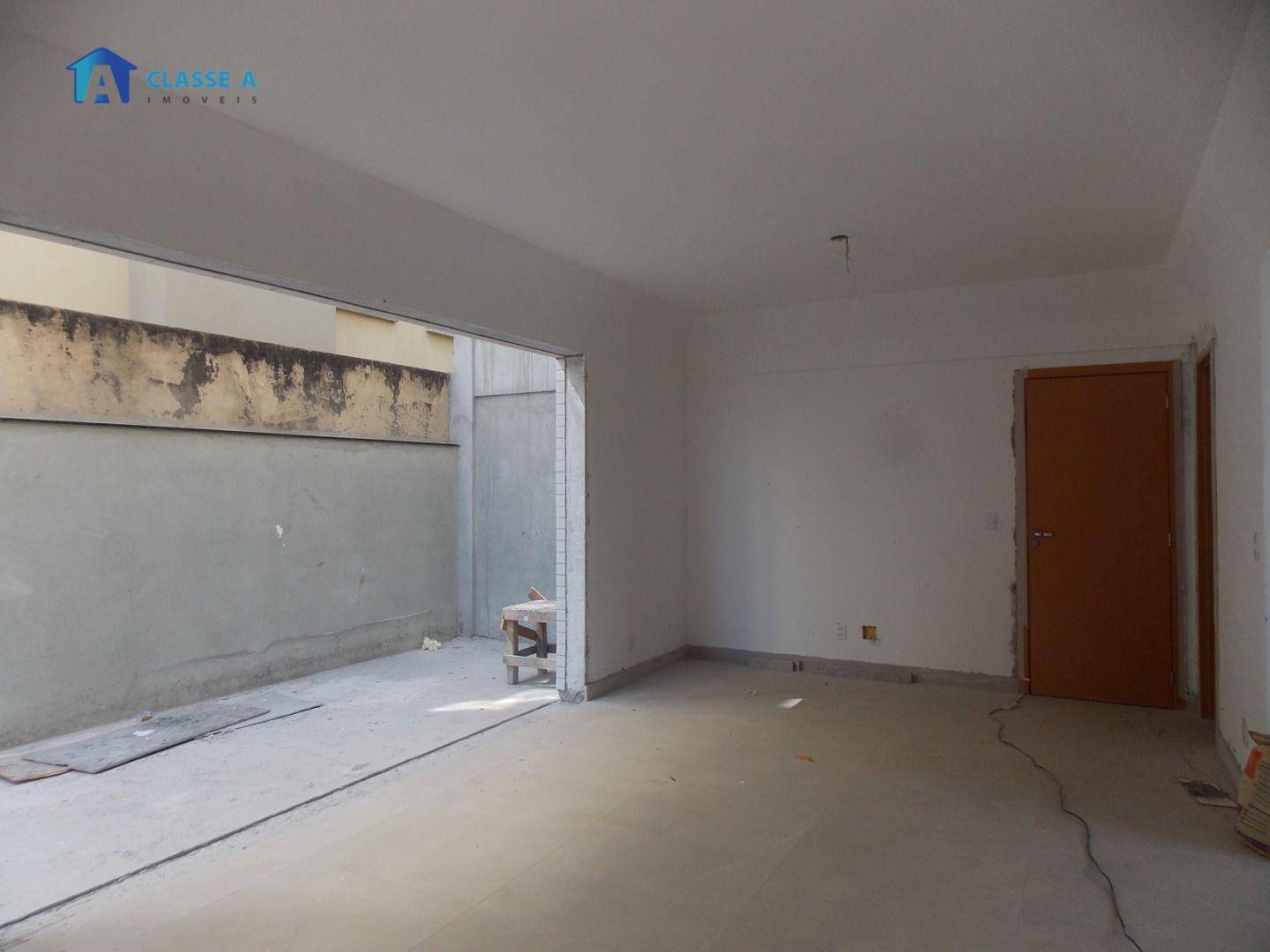 Apartamento à venda com 3 quartos, 136m² - Foto 2