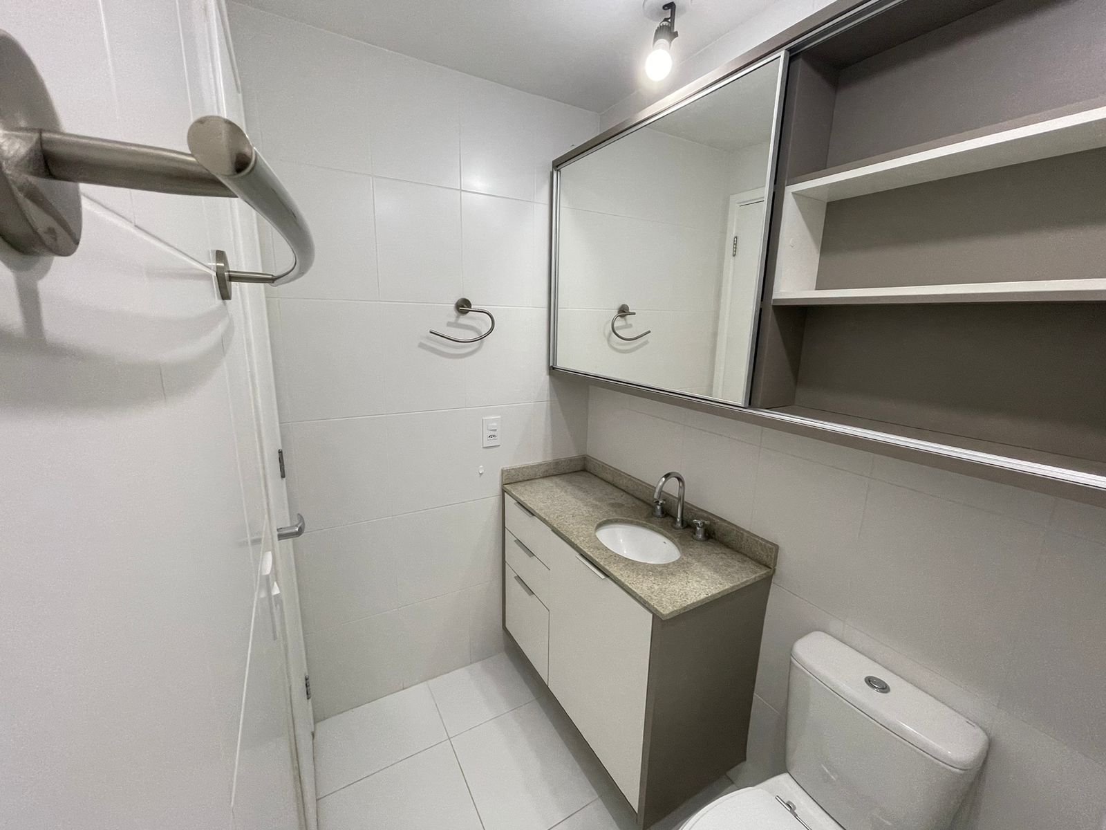 Apartamento à venda com 2 quartos, 69m² - Foto 16