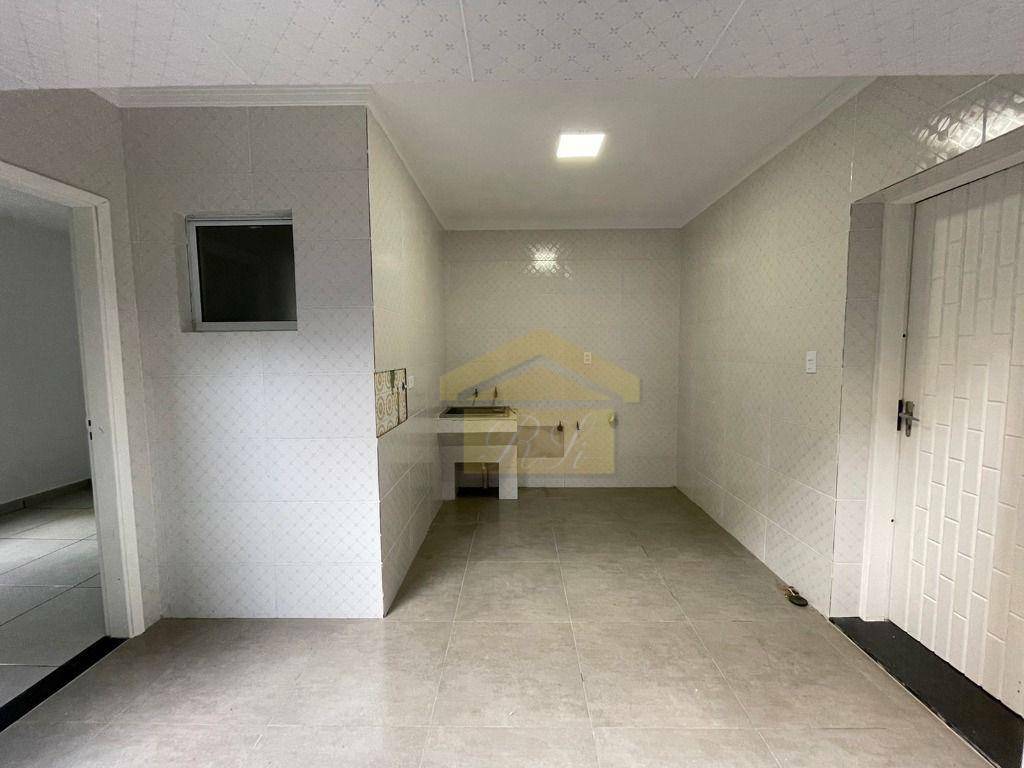 Sobrado à venda com 4 quartos, 240m² - Foto 24