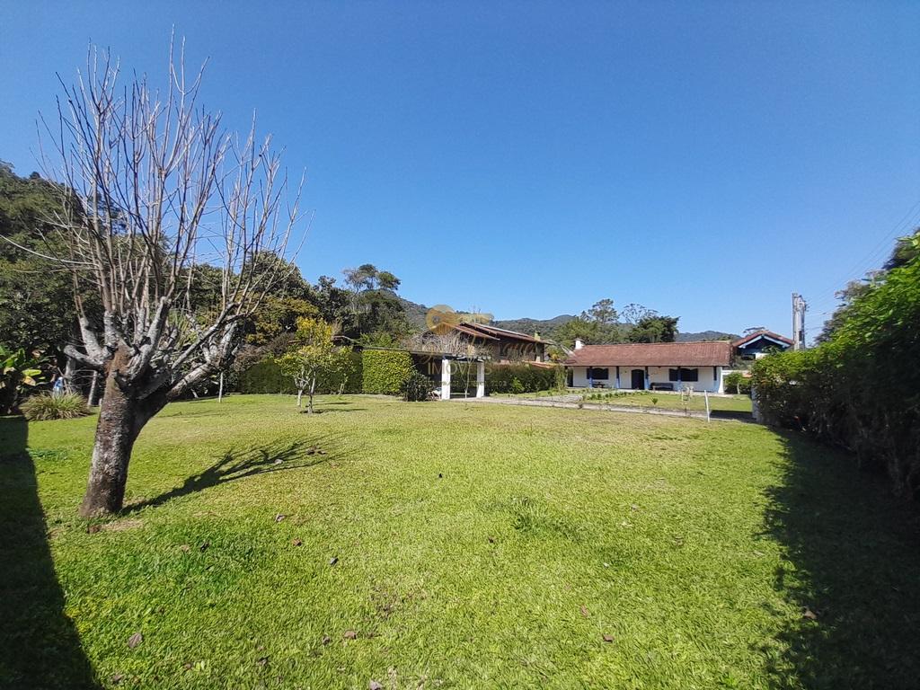 Casa à venda com 2 quartos, 1967m² - Foto 35