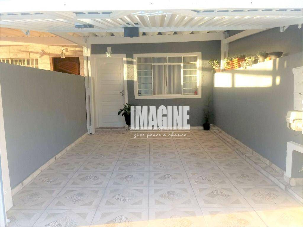 Sobrado à venda com 2 quartos, 115m² - Foto 1