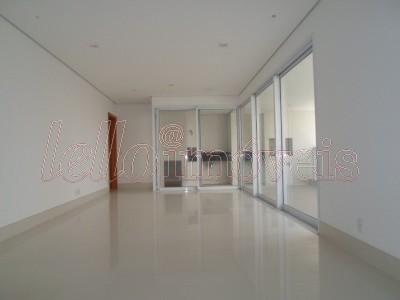 Apartamento à venda com 3 quartos, 183m² - Foto 1