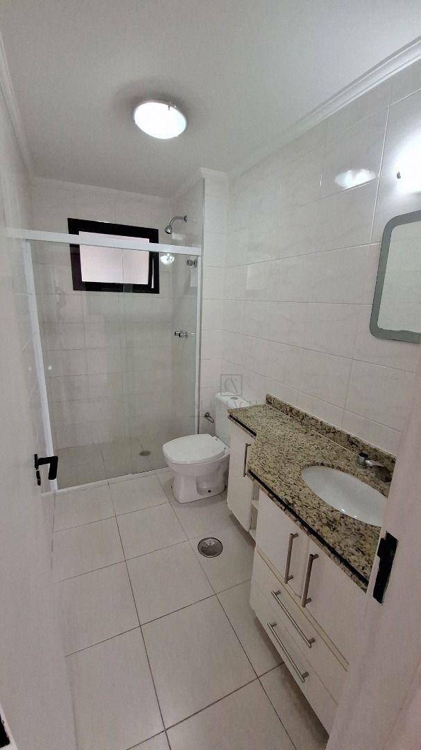 Apartamento para alugar com 3 quartos, 83m² - Foto 5