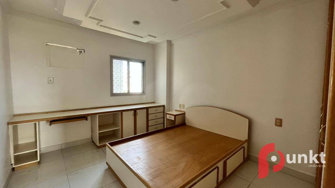 Apartamento para alugar com 3 quartos, 101m² - Foto 9