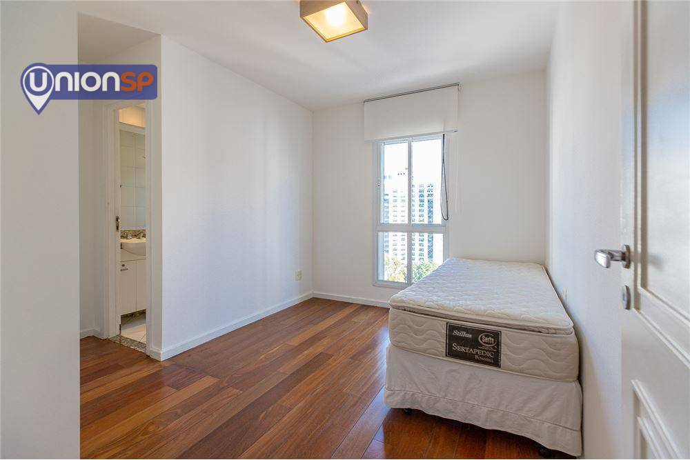 Apartamento à venda com 3 quartos, 181m² - Foto 27