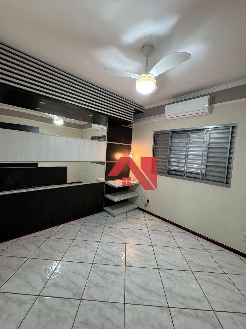 Apartamento para alugar com 2 quartos, 64m² - Foto 2