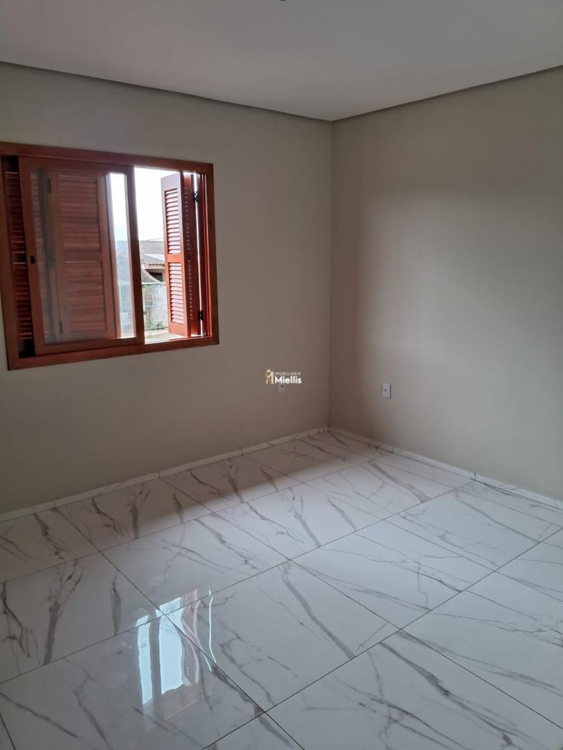 Casa à venda com 2 quartos, 49m² - Foto 14