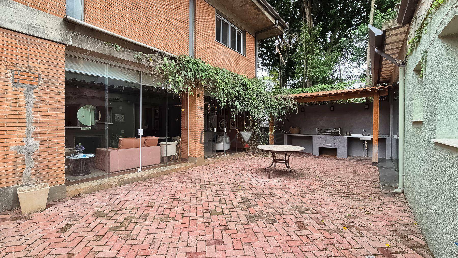 Casa à venda com 4 quartos, 380m² - Foto 20