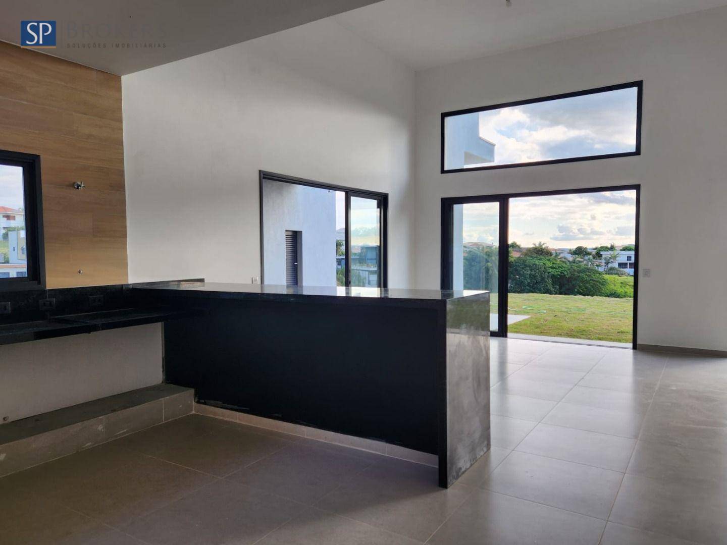 Casa de Condomínio à venda com 3 quartos, 261m² - Foto 4