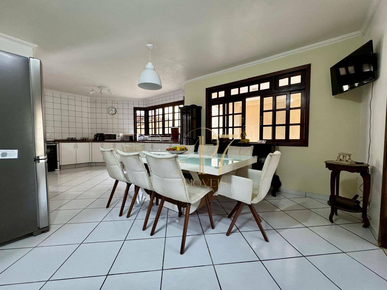 Casa de Condomínio à venda com 3 quartos, 240m² - Foto 23