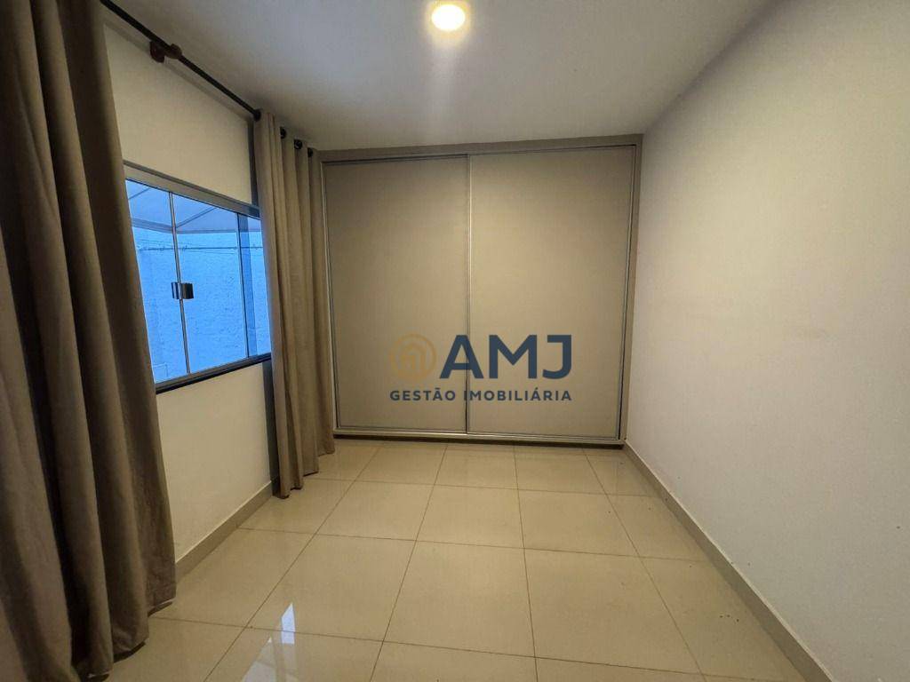 Casa para alugar com 3 quartos, 301m² - Foto 12