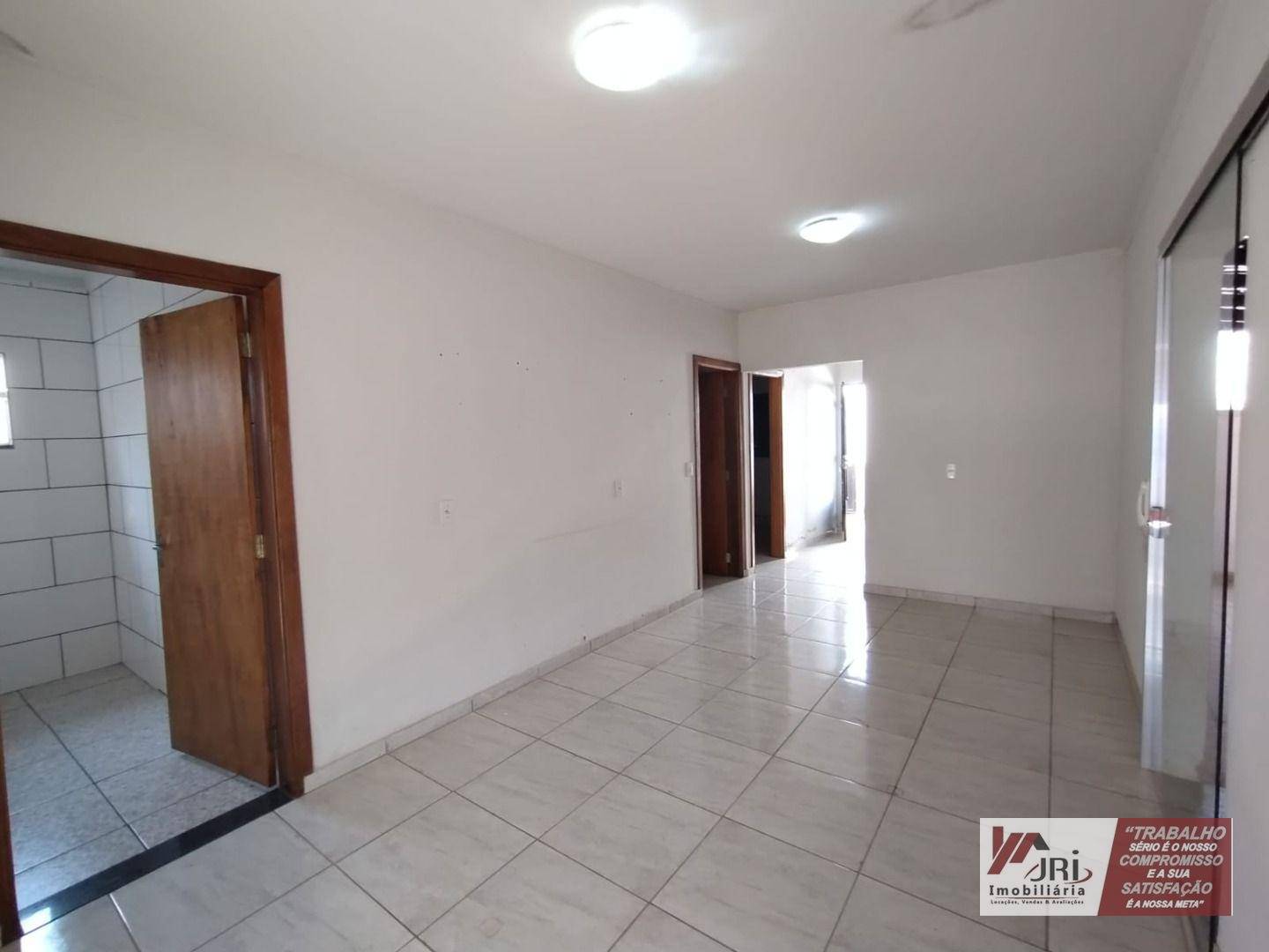 Casa à venda com 2 quartos, 250M2 - Foto 9