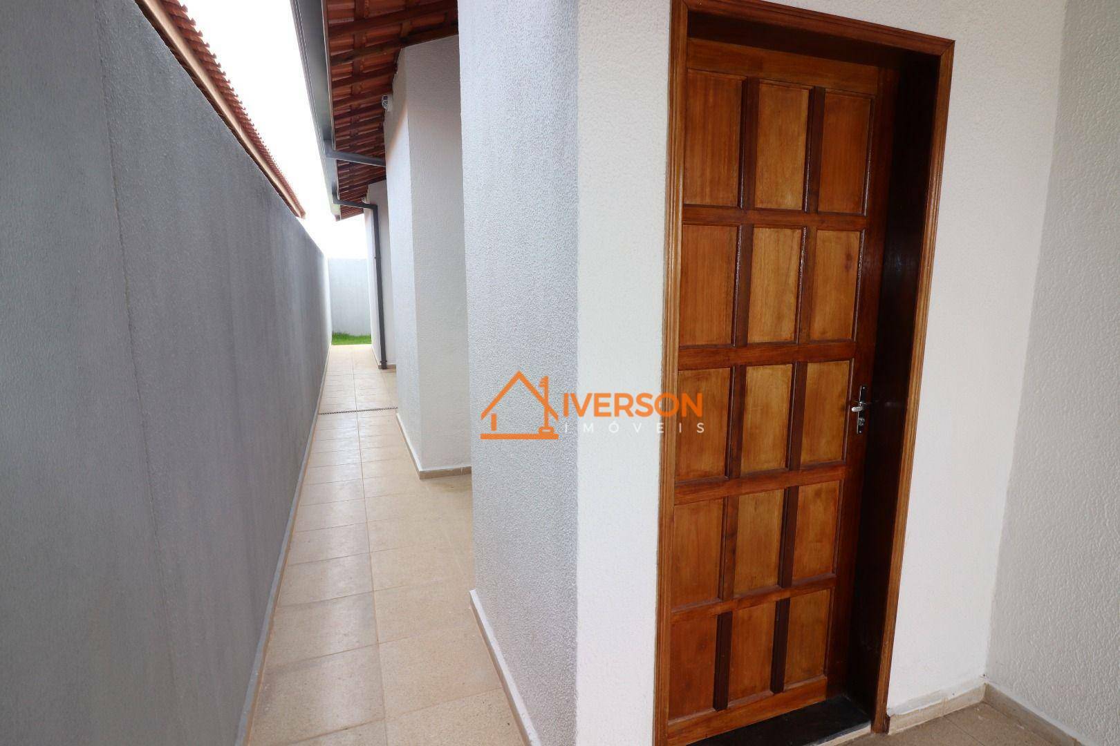 Casa à venda com 2 quartos, 70m² - Foto 7