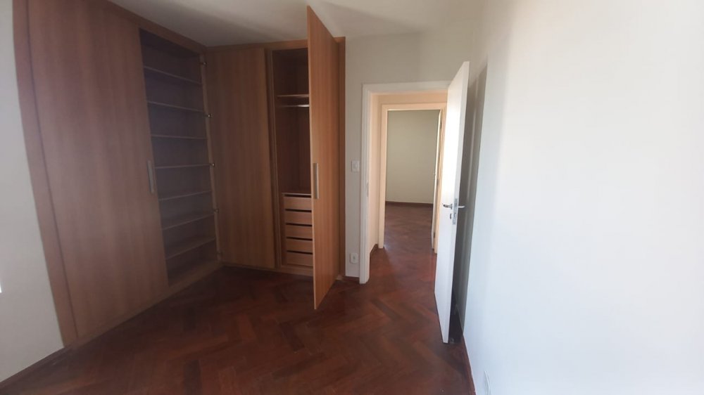 Apartamento à venda com 3 quartos, 126m² - Foto 13