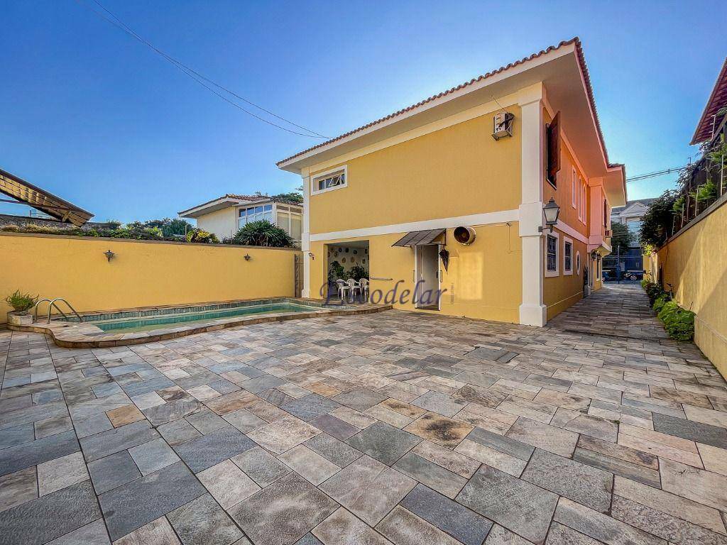 Casa à venda com 4 quartos, 660m² - Foto 4