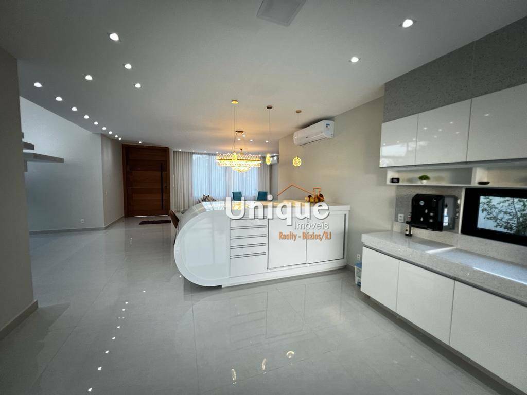 Casa de Condomínio à venda com 4 quartos, 209m² - Foto 14