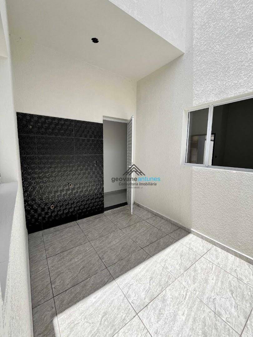 Casa à venda com 2 quartos, 67m² - Foto 15